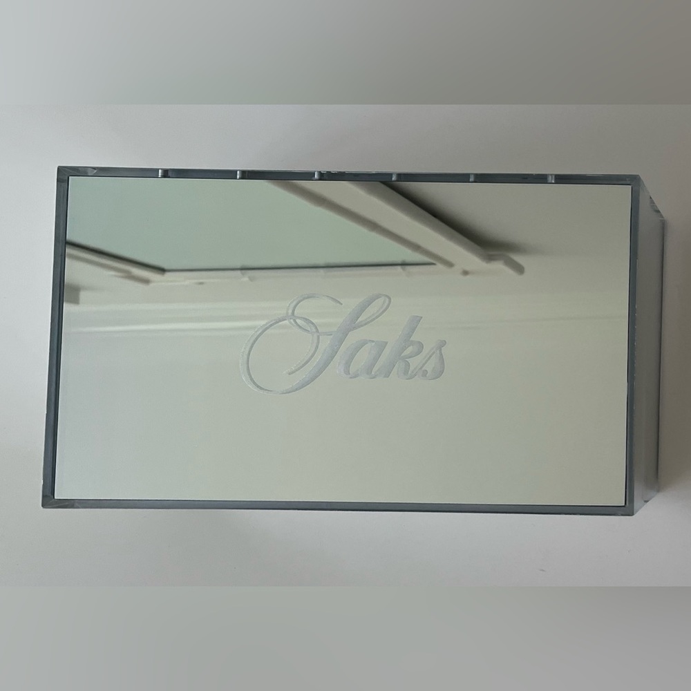 Mirrored jewelry box